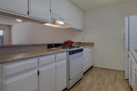 136 Grande Ave, Davis, CA 95616 photo 13