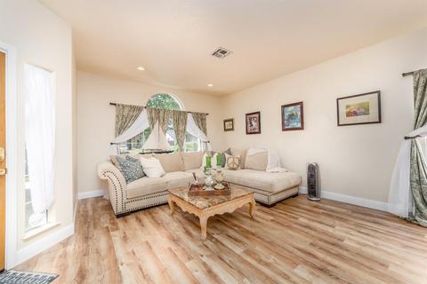 235 Keller Cir, Folsom, CA 95630 photo 3