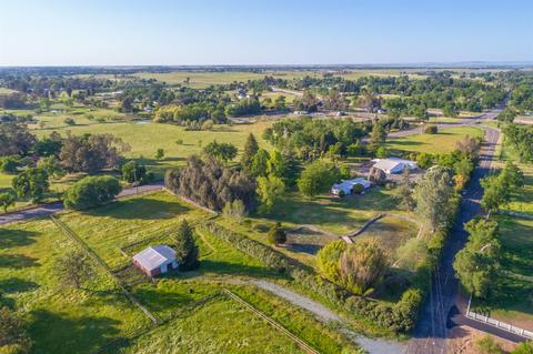 8659 Dillard Rd, Wilton, CA 95693 photo 1