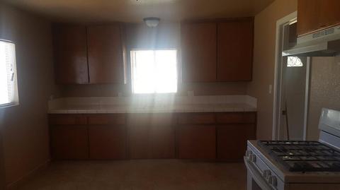 912 Alamo, Modesto, CA 95351 photo 2