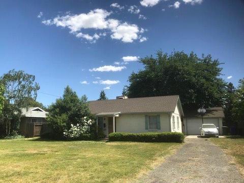 1890 E Marshall St, Turlock, CA 95380 photo 2