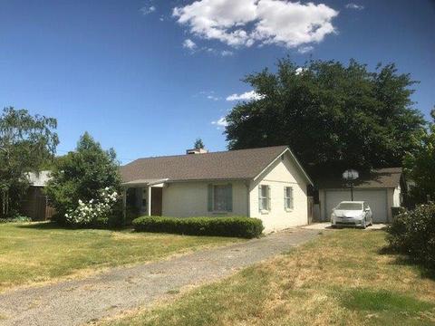 1890 E Marshall St, Turlock, CA 95380 photo 1