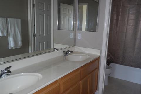 35 Bella Flora Ln, Patterson, CA 95363 photo 10