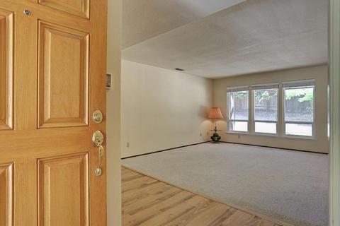 5212 Lynnadeane Ct, Carmichael, CA 95608 photo 4