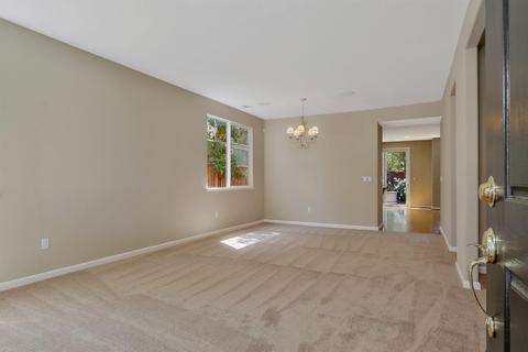 86 Belize Ct, Tracy, CA 95377 photo 3