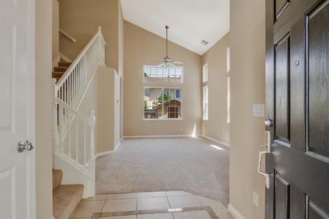 1274 Dover Ln, Tracy, CA 95377 photo 2