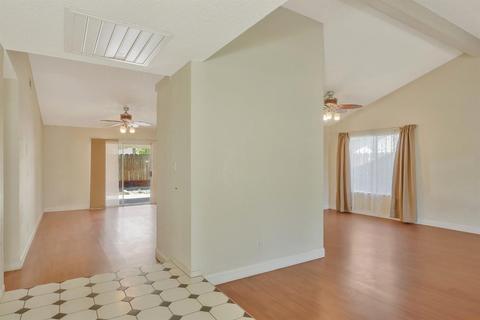 1504 Carlisle Ave, Modesto, CA 95356 photo 6