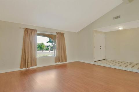 1504 Carlisle Ave, Modesto, CA 95356 photo 10