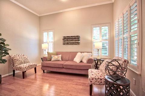 2325 Leonardo St, Davis, CA 95618 photo 4