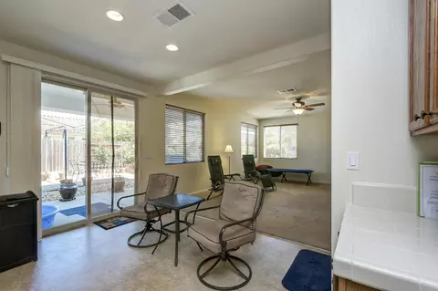 1460 Beford St, Olivehurst, CA 95961 photo 8
