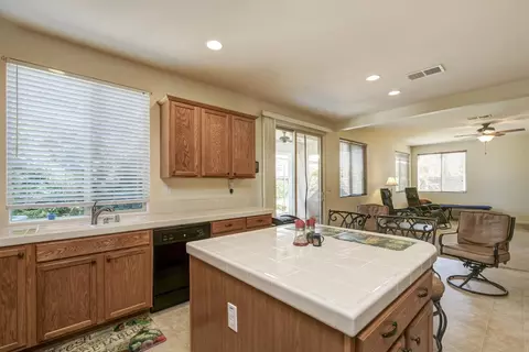 1460 Beford St, Olivehurst, CA 95961 photo 12