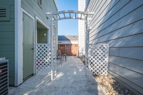 423 Benjamin Pl, Manteca, CA 95337 photo 15