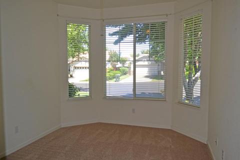 2518 Spring Ct, Rocklin, CA 95765 photo 2
