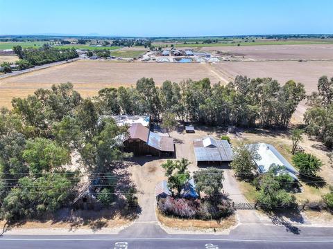 13675 N Jack Tone Rd, Lodi, CA 95240 photo 2