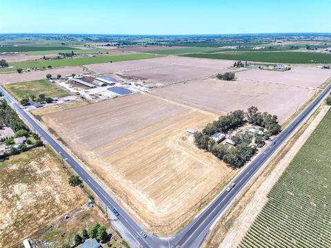 13675 N Jack Tone Rd, Lodi, CA 95240 photo 3