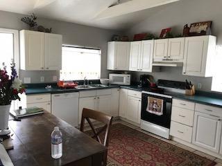 142 N Veach Ave, Manteca, CA 95337 photo 3
