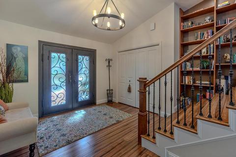 641 Bianco Ct, Davis, CA 95616 photo 2