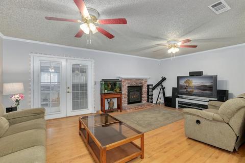 1048 Croyden Way, Manteca, CA 95336 photo 6