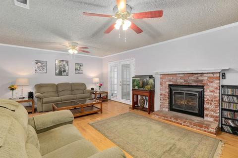 1048 Croyden Way, Manteca, CA 95336 photo 4