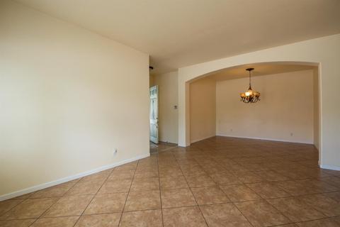 4100 Loire Ct, Modesto, CA 95356 photo 5