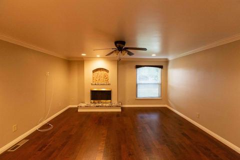 904 Meadowood Dr, Modesto, CA 95355 photo 13