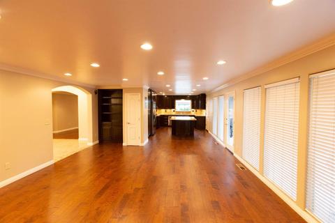 904 Meadowood Dr, Modesto, CA 95355 photo 11