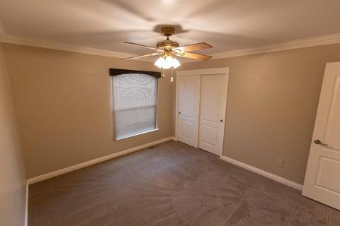 904 Meadowood Dr, Modesto, CA 95355 photo 24