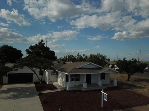 127 3rd Ave, Gustine, CA 95322 photo 2