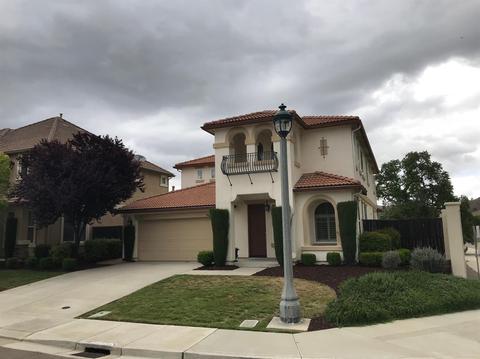 9015 Tee Box Ct, Patterson, CA 95363 photo 2