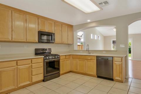 1380 Rowland Ct, Tracy, CA 95377 photo 8
