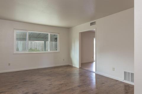 2032 Sweetwater Dr, Modesto, CA 95355 photo 6