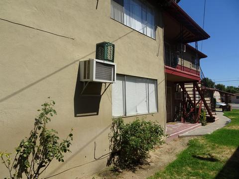121 Starr Ave, Turlock, CA 95380 photo 1