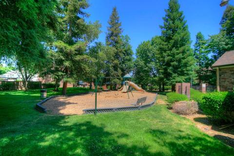 3951 Oak Villa Cir, Carmichael, CA 95608 photo 23