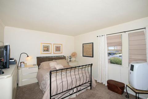 3951 Oak Villa Cir, Carmichael, CA 95608 photo 10