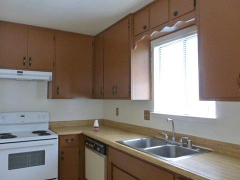 916 Pine Tree Ln, Modesto, CA 95351 photo 2