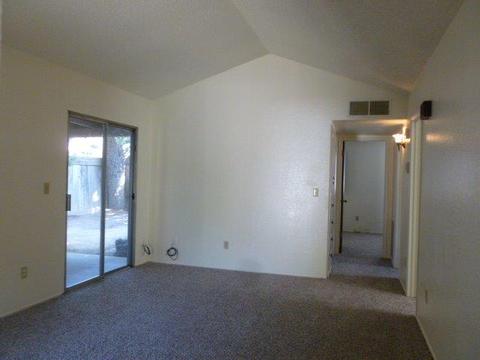 916 Pine Tree Ln, Modesto, CA 95351 photo 6
