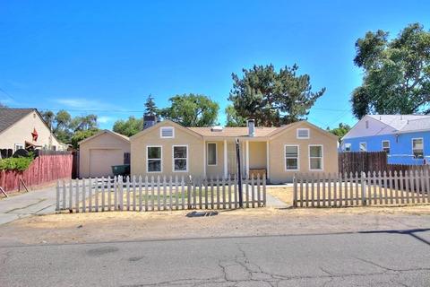 136 Palm Ave, Modesto, CA 95350 photo 1