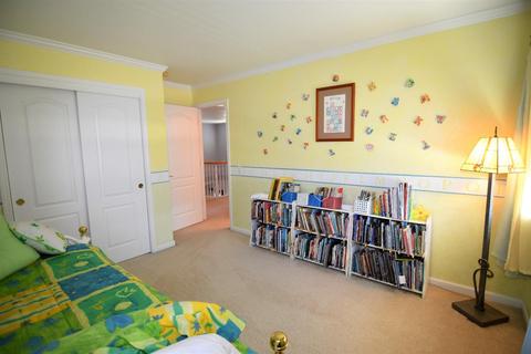 402 Memory Ln, Turlock, CA 95382 photo 20