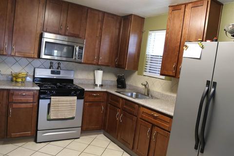 1704 Atlantic Dr, Modesto, CA 95358 photo 18