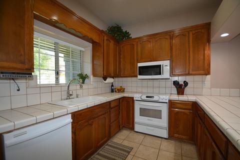 1630 Phil Way, Modesto, CA 95351 photo 4