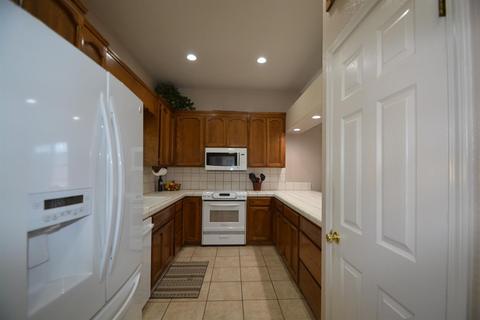1630 Phil Way, Modesto, CA 95351 photo 2