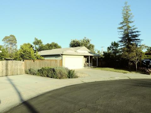 418 Matthew, Lodi, CA 95240 photo 1