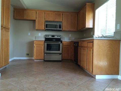 4408 San Martin Dr, Salida, CA 95368 photo 2