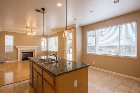 413 Montclair Ln, Tracy, CA 95376 photo 12