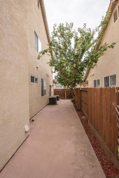 413 Montclair Ln, Tracy, CA 95376 photo 24