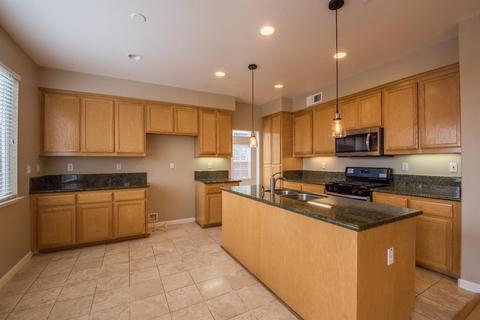413 Montclair Ln, Tracy, CA 95376 photo 9
