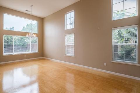 413 Montclair Ln, Tracy, CA 95376 photo 4