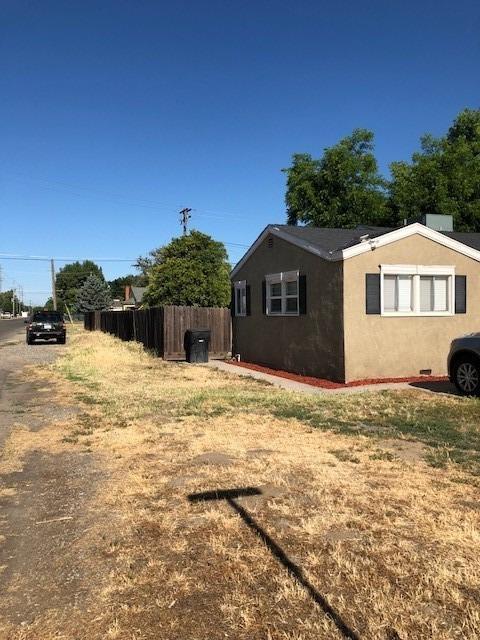 1421 Giahos, Modesto, CA 95358 photo 3