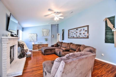 211 W E St, Galt, CA 95632 photo 11