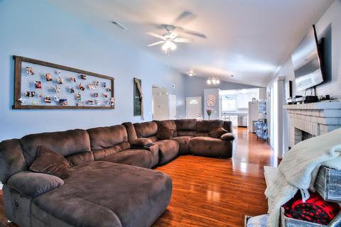 211 W E St, Galt, CA 95632 photo 13